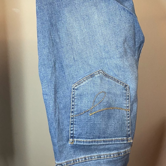 High Waisted Skinny Jeans - Picture 6 of 7